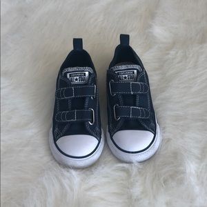 Converse sneakers, size 10